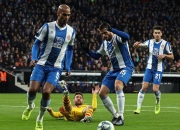 开云体育直播-西班牙鏖战葡萄牙，奥亚尔萨瓦尔状态火热的简单介绍