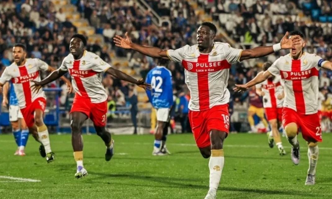 AC米兰血洗那不勒斯,阿尔巴一己之力扛起全队的简单介绍 AC米兰血洗那不勒斯,阿尔巴一己之力扛起全队的简单介绍