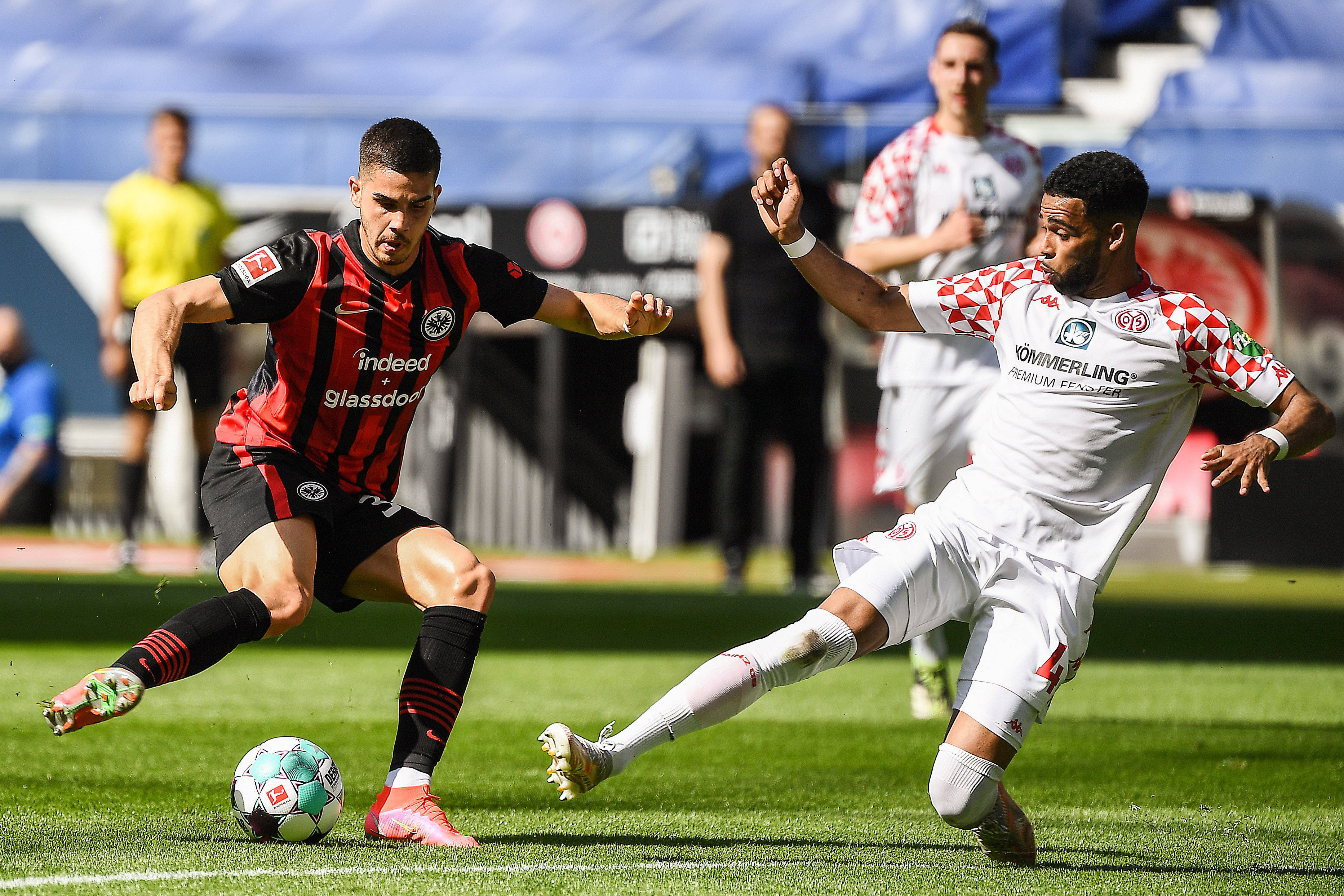 美因茨-取得平均分床上足球的简单介绍 美因茨-取得平均分床上足球的简单介绍