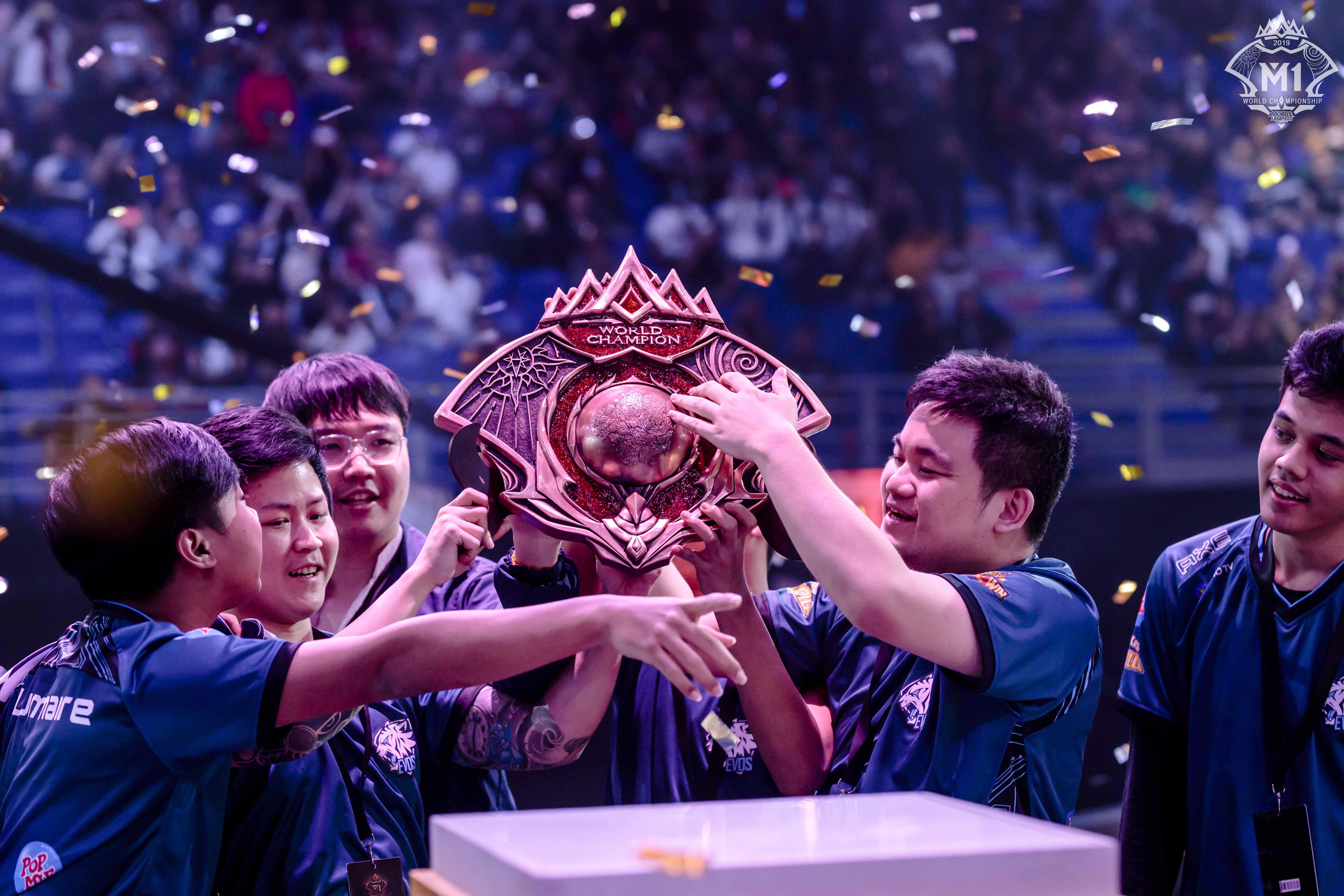 关于篮球决赛拼尽全力,团队合作获得胜利的信息 关于篮球决赛拼尽全力,团队合作获得胜利的信息