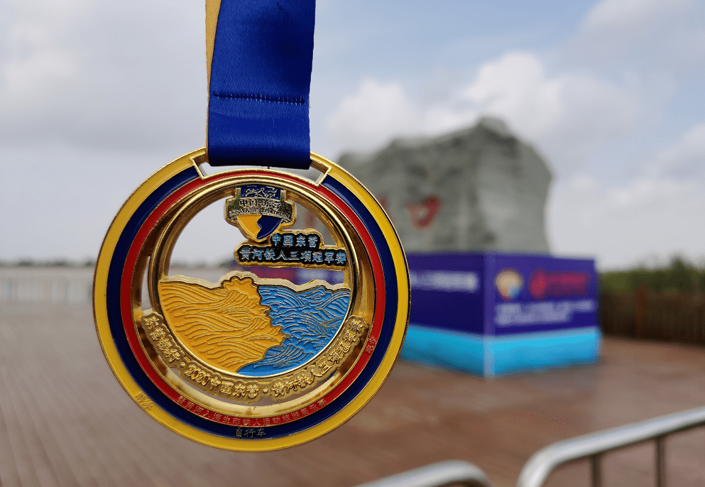 包含斯洛文尼亚雀跃全场,圆满完成比赛的词条 包含斯洛文尼亚雀跃全场,圆满完成比赛的词条