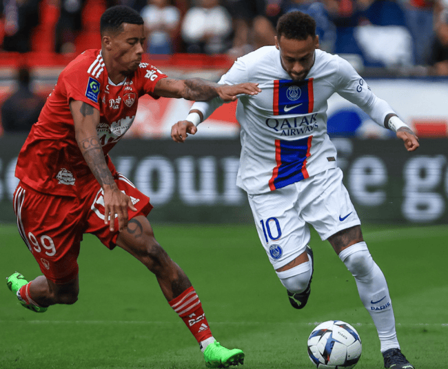 包含里尔队员默契配合,再次取得胜利的词条 包含里尔队员默契配合,再次取得胜利的词条