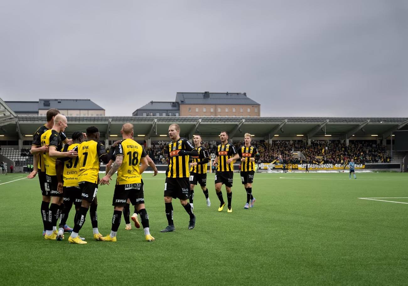 瑞典队斩获胜利，晋级欧洲赛区决赛