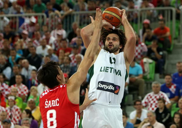 关于匈牙利横扫立陶宛，荷兰大破克罗地亚挤进淘汰赛的信息