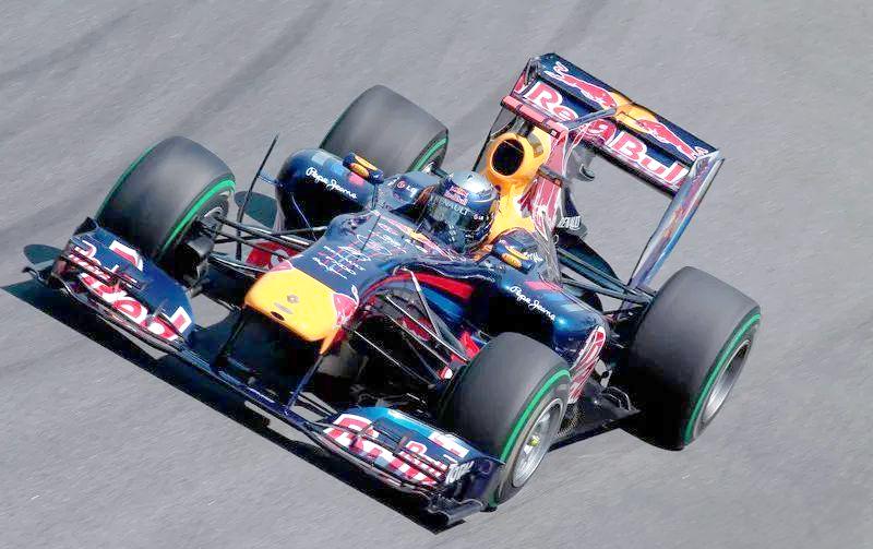 雷诺车队力克红牛车队,皮亚斯特里点燃赛场的简单介绍 雷诺车队力克红牛车队,皮亚斯特里点燃赛场的简单介绍