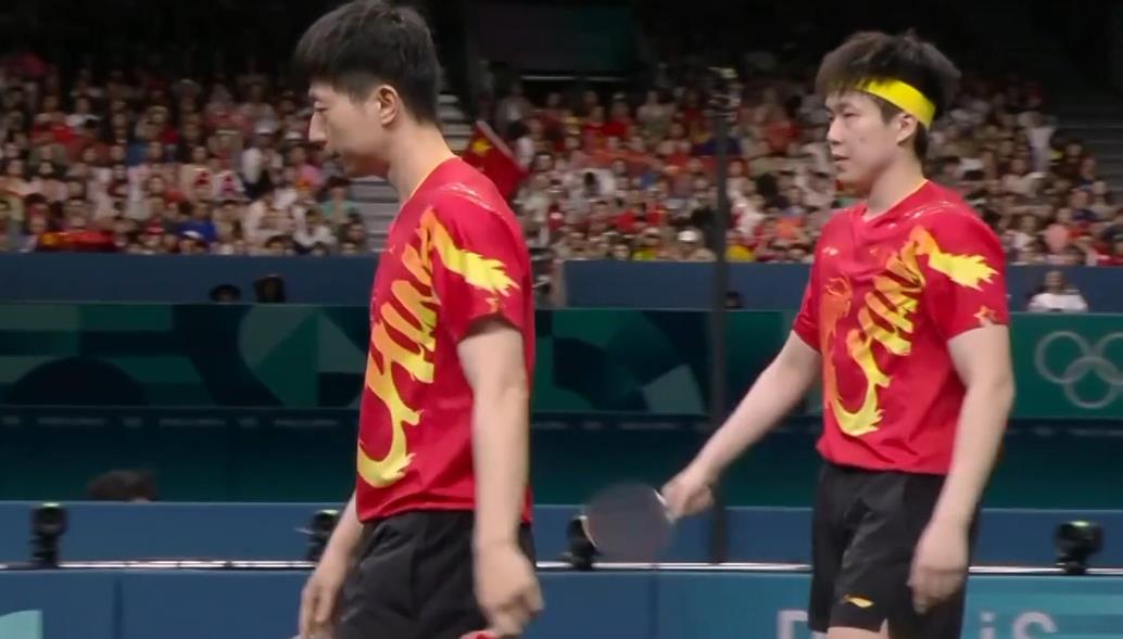 中国队逆转瑞典队,马龙点燃赛场 中国队逆转瑞典队,马龙点燃赛场