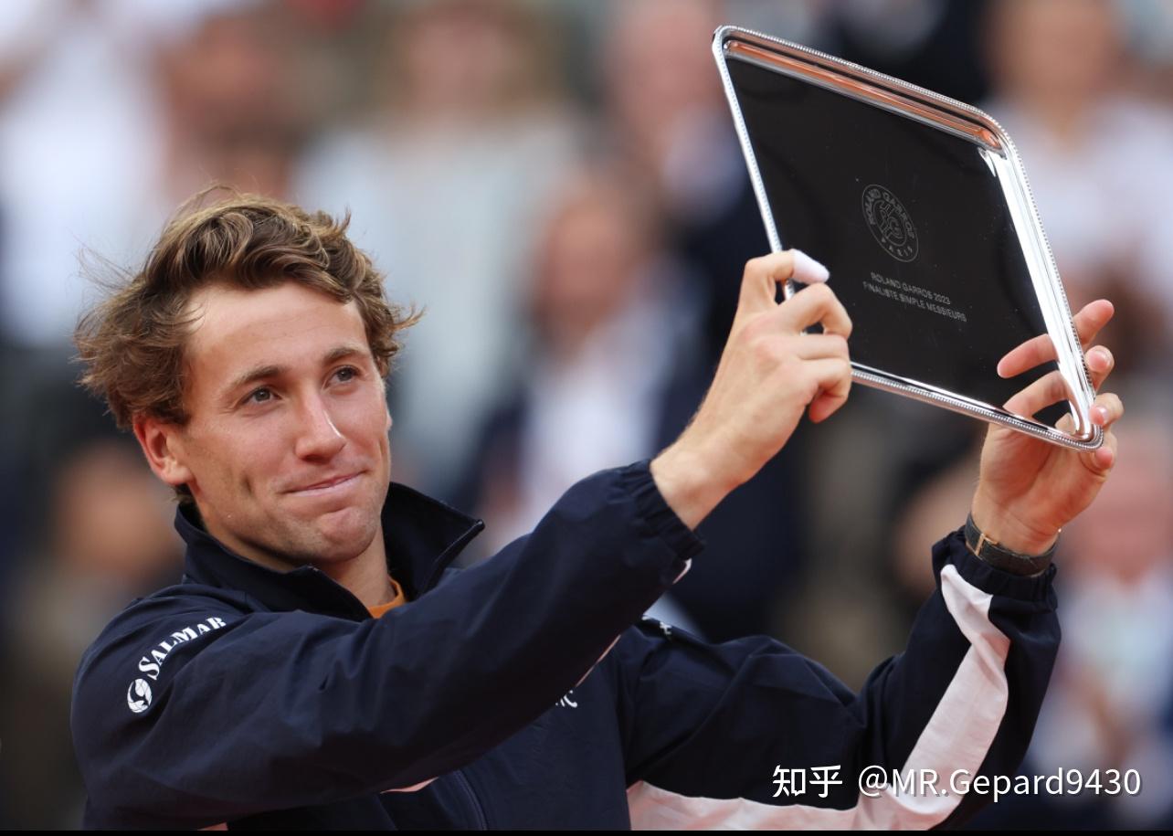 关于拉沃尔杯碾压蒙特卡洛大师赛，德约科维奇点燃赛场的信息