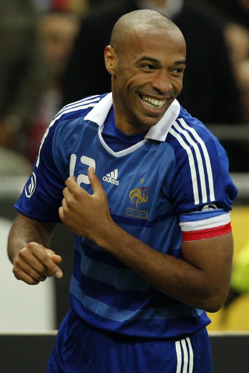 法国队力克泰国队,黄鸭组合高光表现的简单介绍 法国队力克泰国队,黄鸭组合高光表现的简单介绍