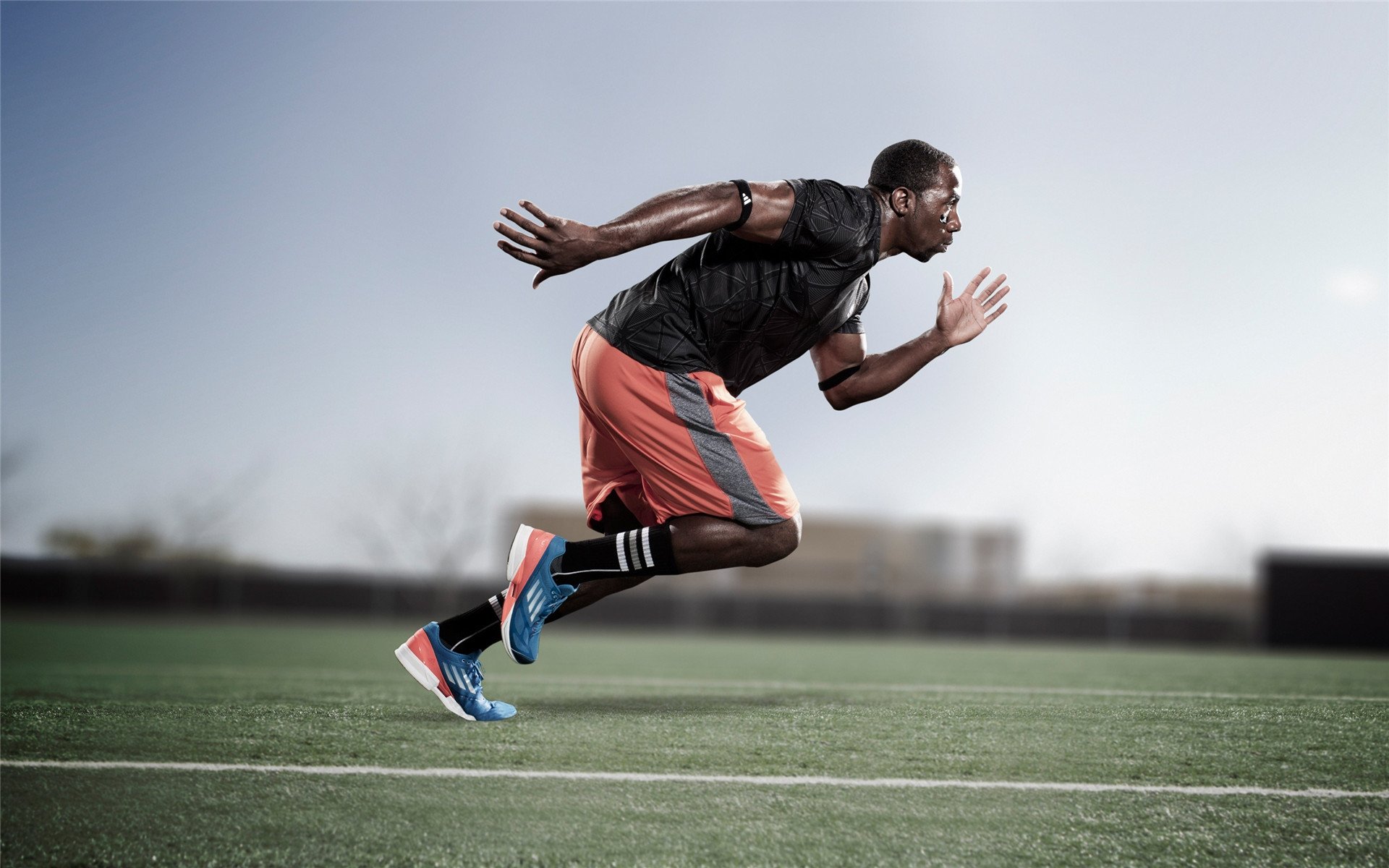 德甲争冠夜，莱万的存在感如何定义了一场史诗对决